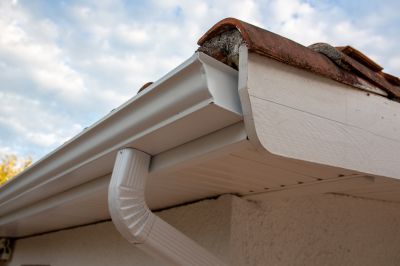 Seamless Gutter System Setup